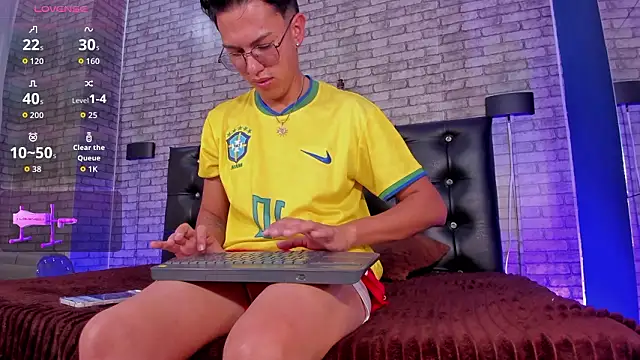 Lian Prince online show from 03.13.26