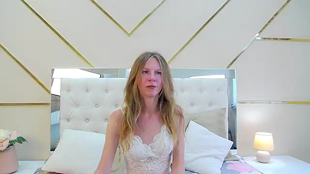 Mira XOo online show from 06.22.26