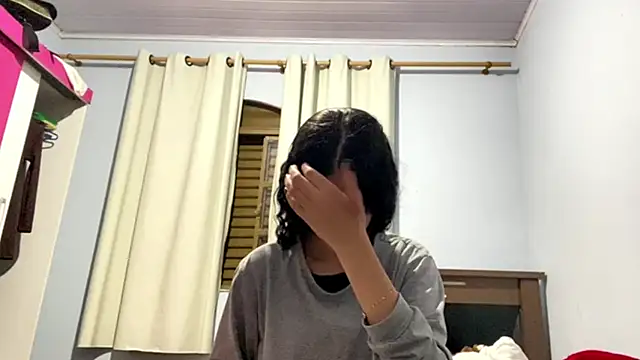 IvyDesirer online show from 03.12.26