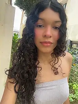 Sophiemoo  online show from 06.07.26