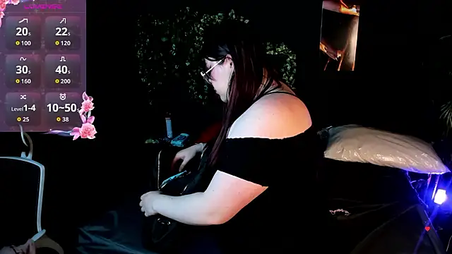 NicoleeDemara online show from 03.04.26