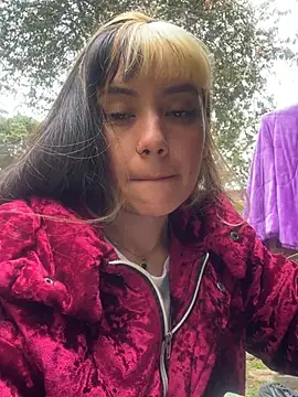 Snapshot of Sara_92 chatting on 03.10.26 Sara 92 online show from 03.10.26