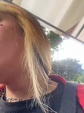 Snapshot of Sara_92 chatting on 03.21.26 Sara 92 online show from 03.21.26