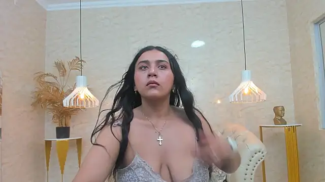 Lunaa Abril online show from 03.05.26