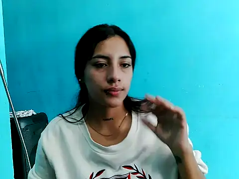 Snapshot of 420natalia chatting on 03.19.26 420natalia online show from 03.19.26