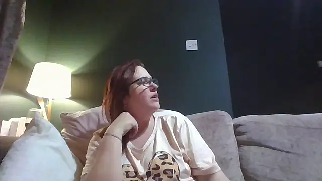 Curvy Clare online show from 03.09.26