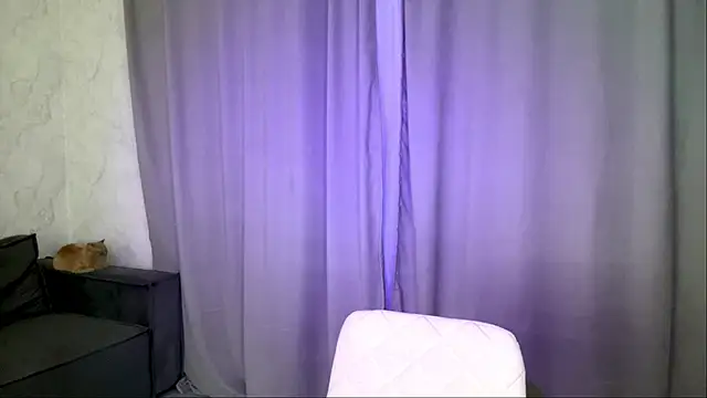 Rosalielue online show from 06.10.26