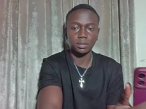 Snapshot of darkerberryguy chatting on 03.02.26 darkerberryguy online show from 03.02.26