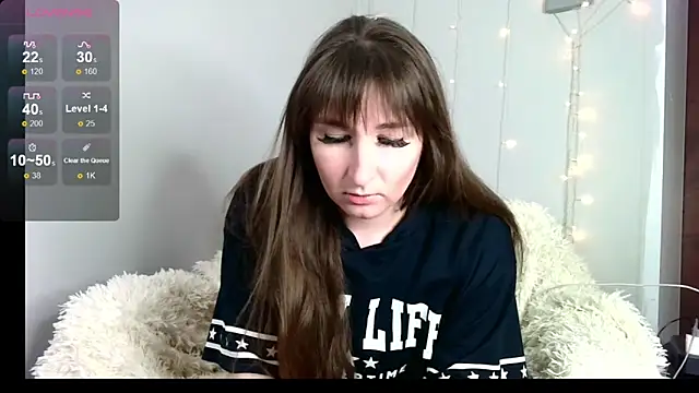Birdie Kiss online show from 05.12.26