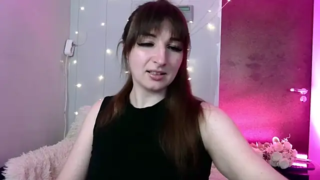 Birdie Kiss online show from 06.08.26