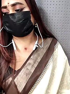 Cutie Nila online show from 07.07.26