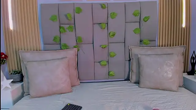 ValeriaRose  online show from 03.13.26