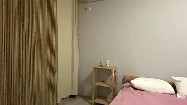 AliveCute online show from 04.23.26