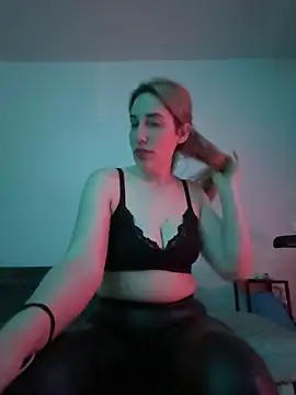 JuliaPrivat online show from 03.02.26