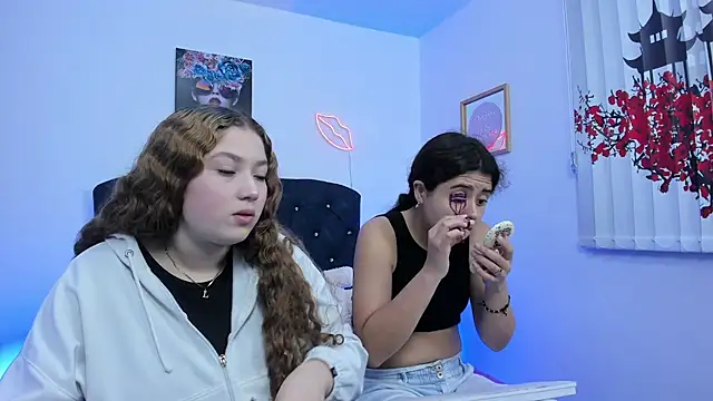 valeria and zoe online show from 03.18.26