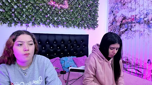 valeria and zoe online show from 06.04.26