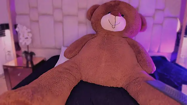 AgathaUwuDoll online show from 04.24.26