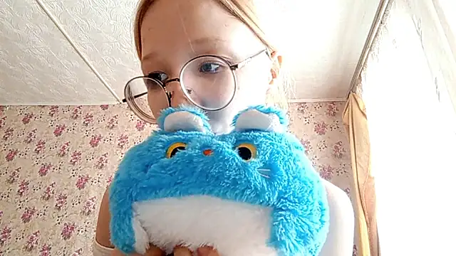 SoniqBliss online show from 03.04.26