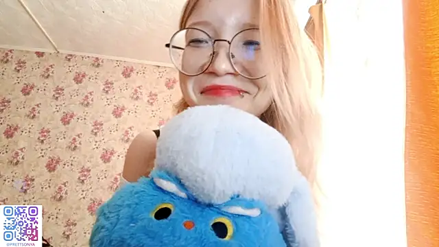 SoniqBliss online show from 03.10.26