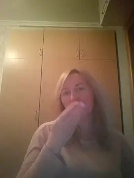 Snapshot of ChristinaYork chatting on 05.03.26 ChristinaYork online show from 05.03.26