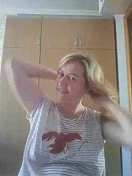 Snapshot of ChristinaYork chatting on 06.29.26 ChristinaYork online show from 06.29.26