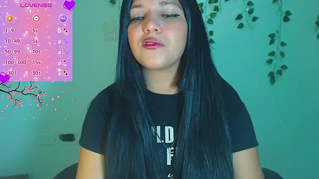 aurora bela online show from 04.30.26