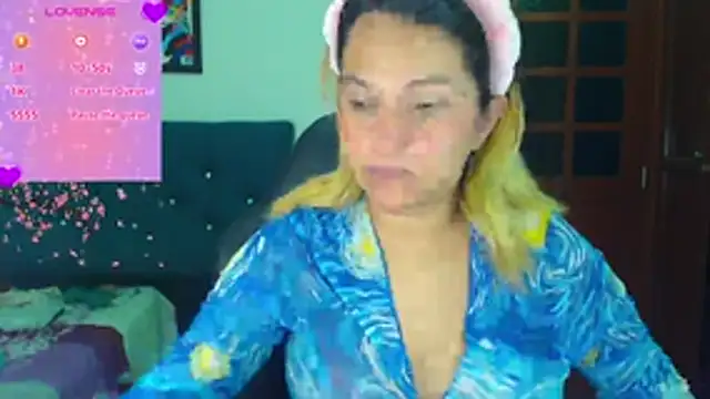 aurora bela online show from 05.20.26