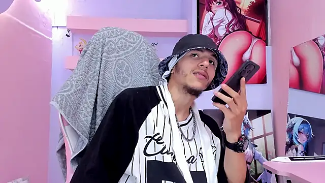 DanteLuxx online show from 04.29.26