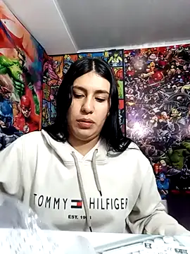charlottte wh online show from 04.21.26