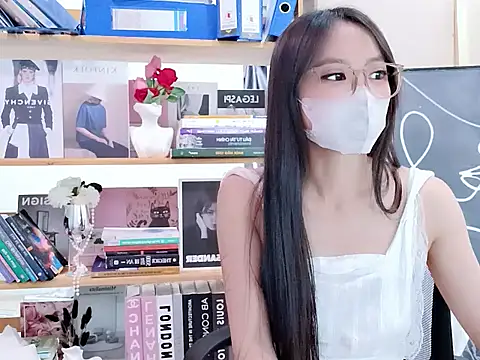 LeNaLyy online show from 03.15.26