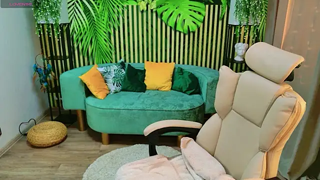 JulieHiL online show from 03.14.26