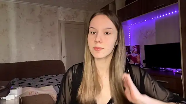 PrettyReal online show from 03.13.26