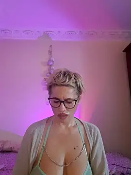 LunaBlaise online show from 04.25.26
