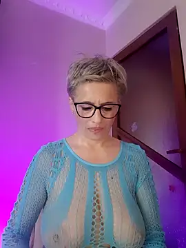LunaBlaise online show from 05.09.26