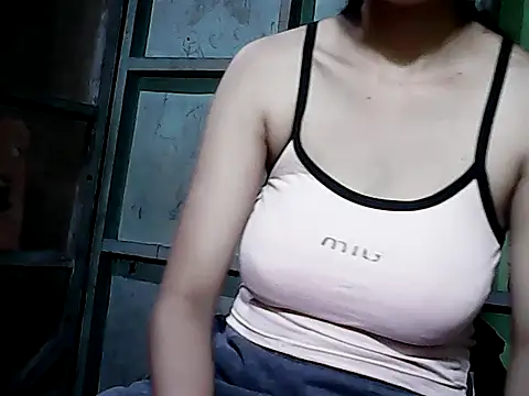 Snapshot of asian_babe1 chatting on 03.06.26 asian babe1 online show from 03.06.26