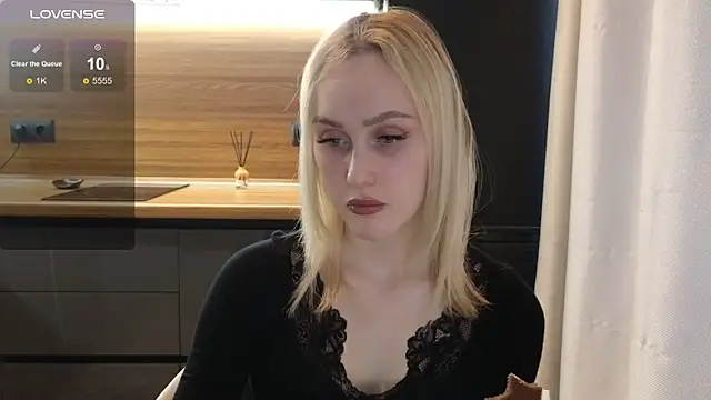 Bella Villen online show from 06.04.26