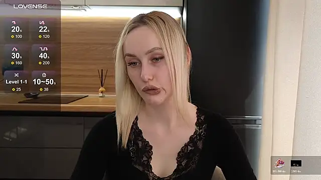 Snapshot of Bella_Villen chatting on 07.01.26 Bella Villen online show from 07.01.26