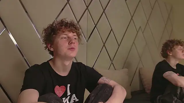 Snapshot of Mickey_Hawk chatting on 02.27.26 Mickey Hawk online show from 02.27.26