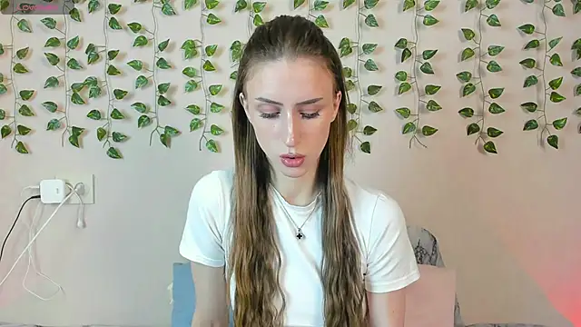 EllieRough online show from 06.18.26