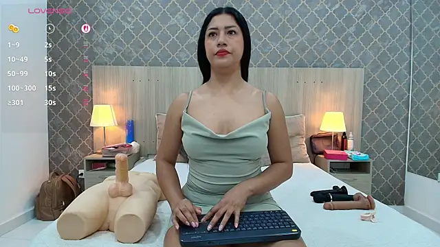 martina ayala online show from 07.31.26