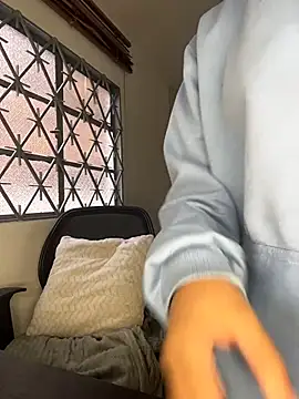 LilyRossi  online show from 07.21.26