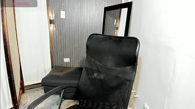 CharlotteKing8 online show from 03.12.26