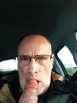 Snapshot of lui8181 chatting on 03.12.26 lui8181 online show from 03.12.26