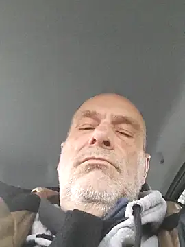 Snapshot of lui8181 chatting on 03.31.26 lui8181 online show from 03.31.26