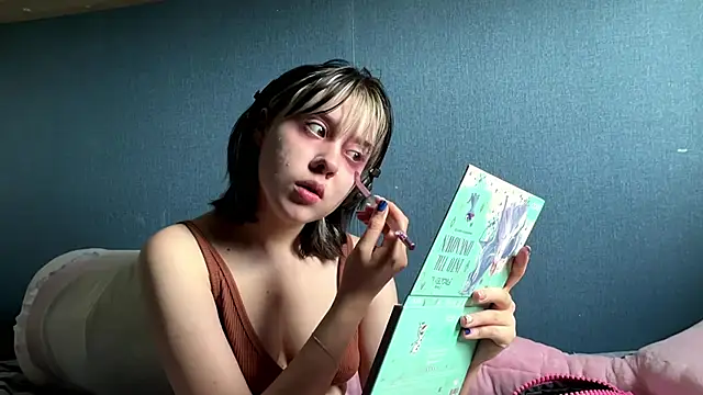 AueshaSimon online show from 06.20.26