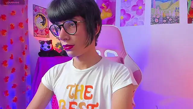 Madeline 21 online show from 03.15.26