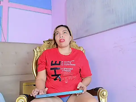 Dani Queen  online show from 03.14.26