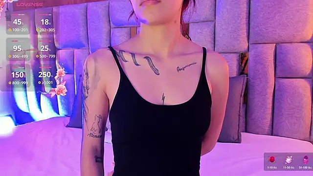 camilaa smith  online show from 04.23.26