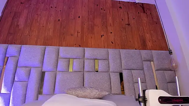 camilaa smith  online show from 06.21.26