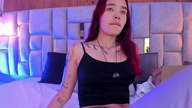 camilaa smith  online show from 07.12.26